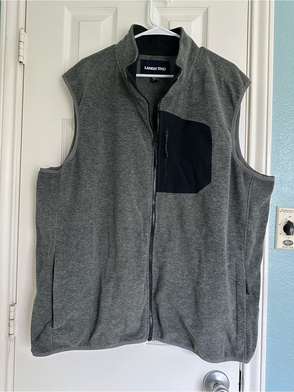 Lands’ End Men's Vest Fleece Full Zip Sleeveless 3 Pocket Size XXLT (50-52) GRAY - Picture 1 of 6